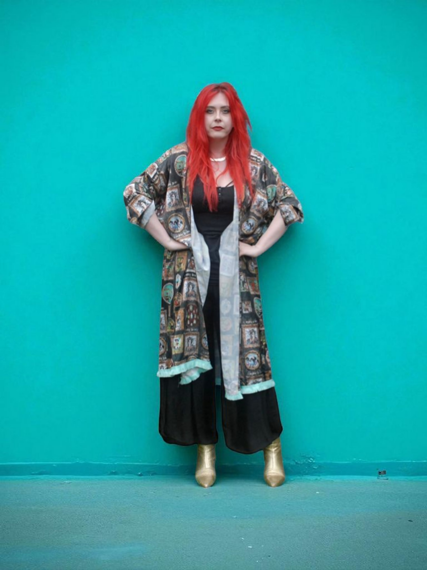 Charcoal 'I Love Frida' Vintage Frames Kimono