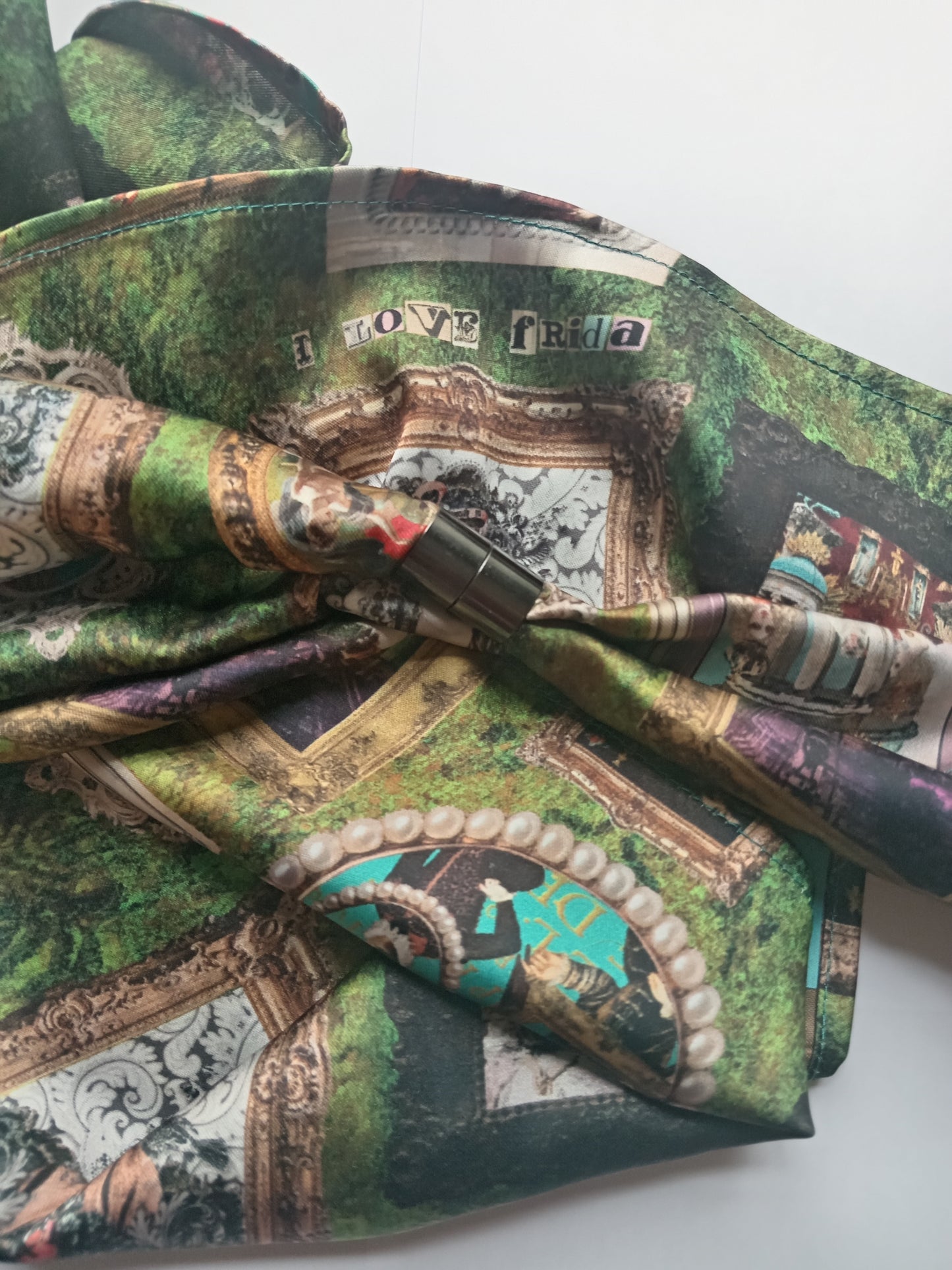 Emerald Green 'I love Frida' Vintage Frames Scarf