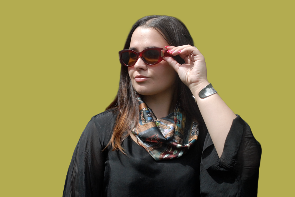 Charcoal 'I love Frida' Vintage Frames Scarf