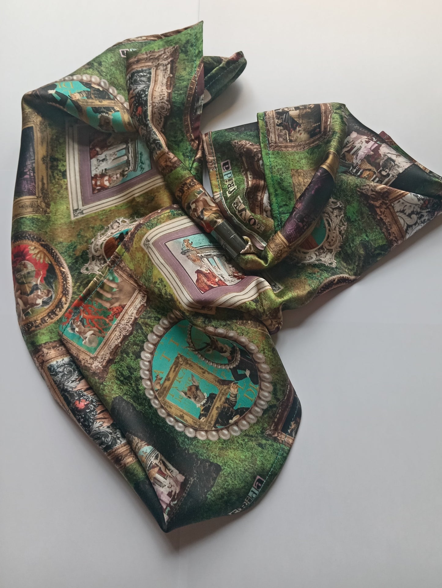 Emerald Green 'I love Frida' Vintage Frames Scarf